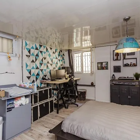 Apartment Atypical Flat Like A House In Paris